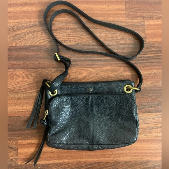 Fossil Erin Top Zip CrossBody Bag Black Pebbled Genuine Leather Messenger - Picture 1 of 5